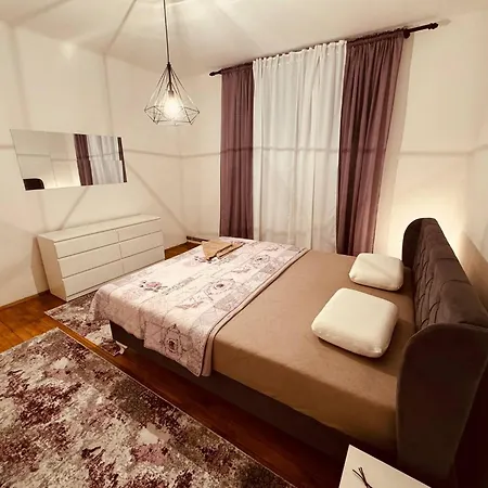 Miss Nareens With Free Garage Apartment Sarajevo