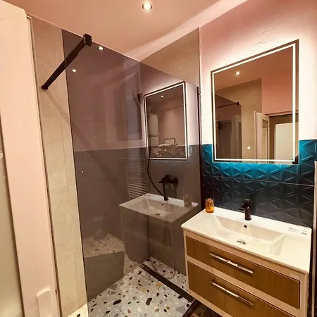 Apartment Miss Nareens With Free Garage Sarajevo
