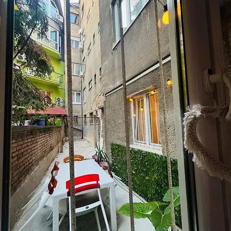 Apartment Miss Nareens With Free Garage *