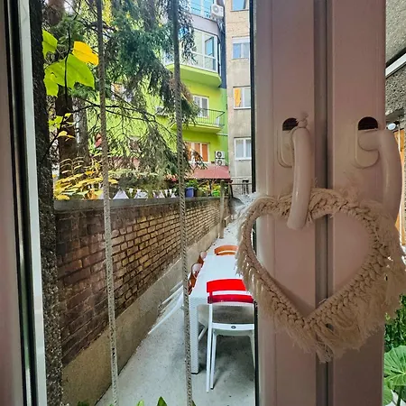 Apartment Miss Nareens With Free Garage Sarajevo