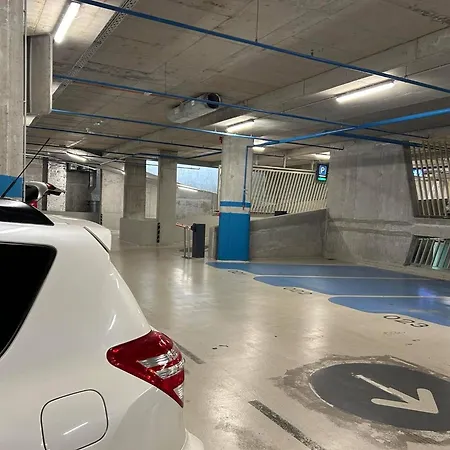 Apartment Miss Nareens With Free Garage *